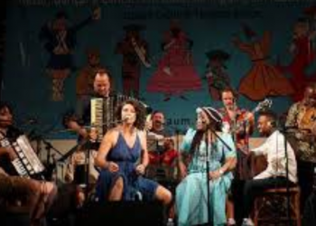 Orquestra de refugiados toca e canta música em homenagem a Teresina na Globo